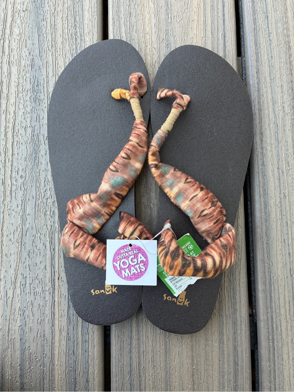 NWT Sanuk Yoga Sling Sandal